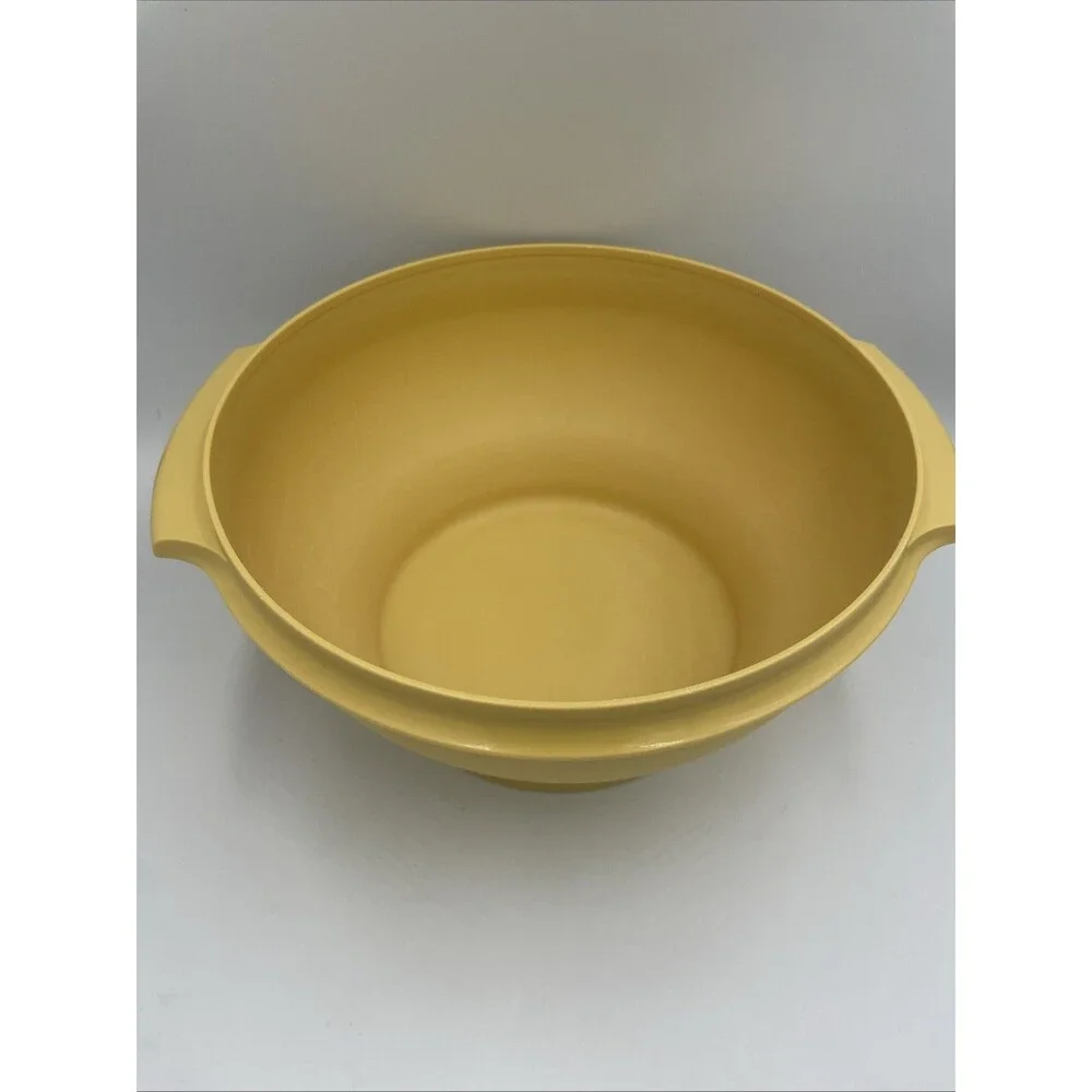 Vintage Tupperware Large Salad Bowl Harvest Gold Yellow 880 - No Lid